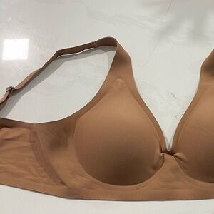Seamless Tan Bra